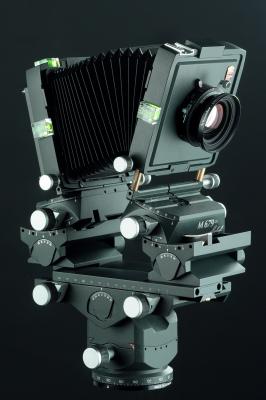 LINHOF M679-kipování