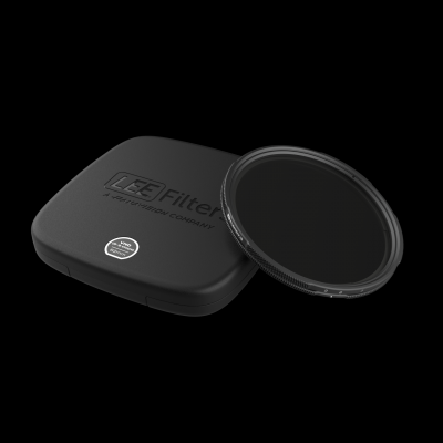 VND82_6-9_resting_on_case.2