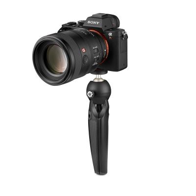 mini-tripod_joby_handypod_jb01555-bww_closed-with-camera